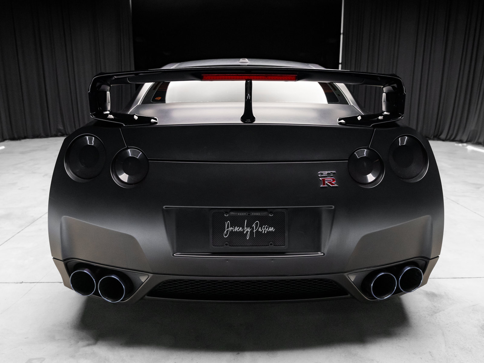 Used 2009 Nissan GT-R Premium AWD/4WD image 33