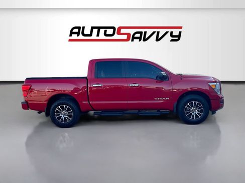 Used 2021 Nissan Titan SV w/ SV Convenience Package AWD/4WD image 8