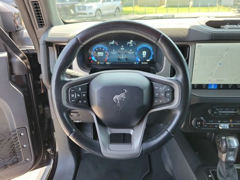 Used 2025 Ford Bronco Outer Banks w/ Sasquatch Package AWD/4WD image 25