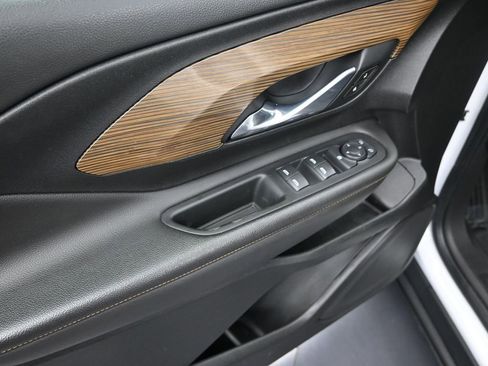 Used 2021 GMC Terrain SLE image 12