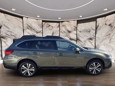 Used 2019 Subaru Outback 2.5i Limited w/ Popular Package #2 image 2