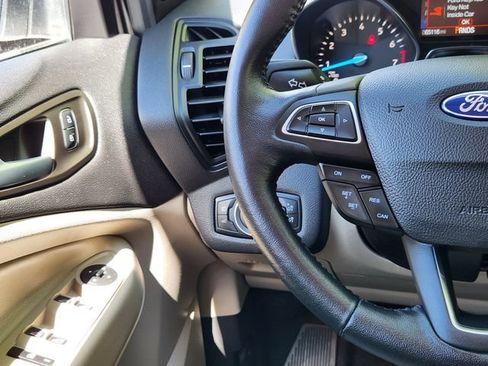 Used 2019 Ford Escape SEL AWD/4WD image 26