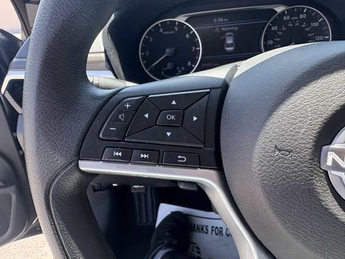 Used 2025 Nissan Altima 2.5 SV FWD image 23