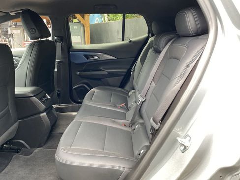 Used 2024 Chevrolet Equinox EV LT AWD/4WD image 16