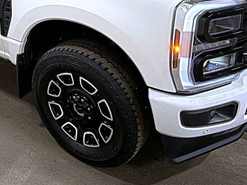 Used 2026 Ford F350 Platinum AWD/4WD image 12