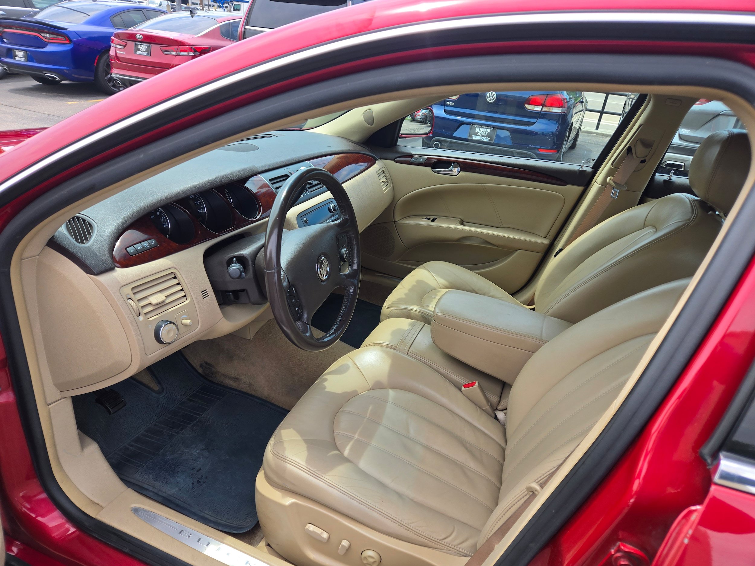 Used 2007 Buick Lucerne CXL w/ Luxury Package FWD image 4