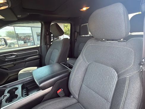 Used 2019 RAM 1500 Big Horn AWD/4WD image 16