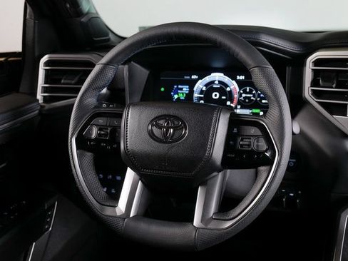Used 2025 Toyota Tundra Platinum AWD/4WD image 12