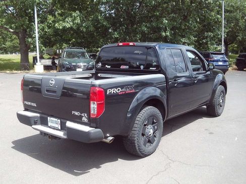 Used 2012 Nissan Frontier PRO-4X AWD/4WD image 5