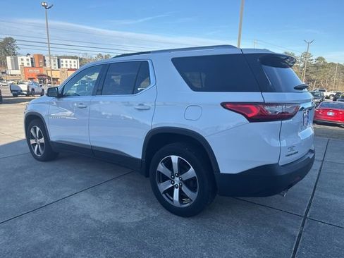 Used 2018 Chevrolet Traverse LT image 5