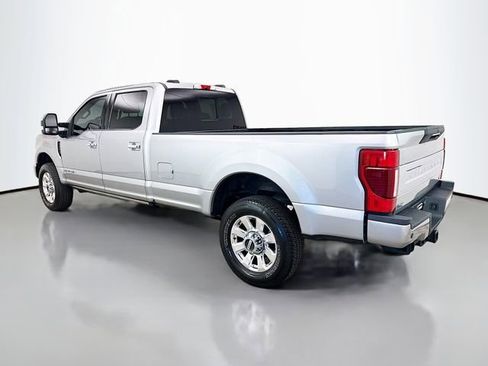 Used 2022 Ford F350 Platinum AWD/4WD image 5