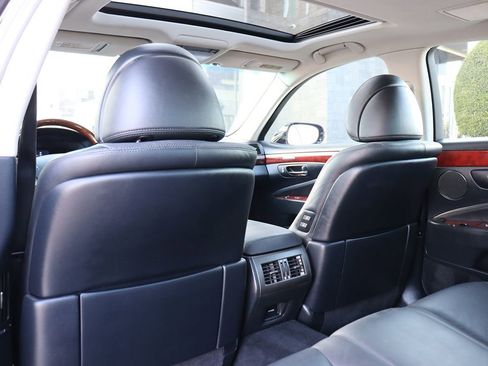 Used 2010 Lexus LS 460 image 37