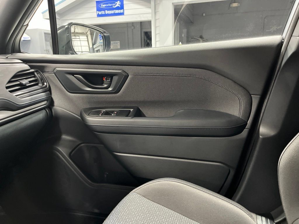 Used 2026 Subaru Forester Premium AWD/4WD image 17