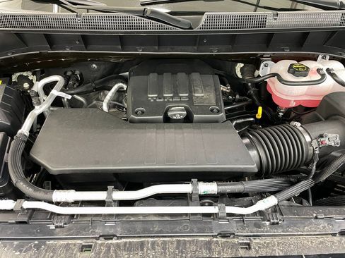 Used 2025 Chevrolet Silverado 1500 W/T w/ WT Value Package image 39