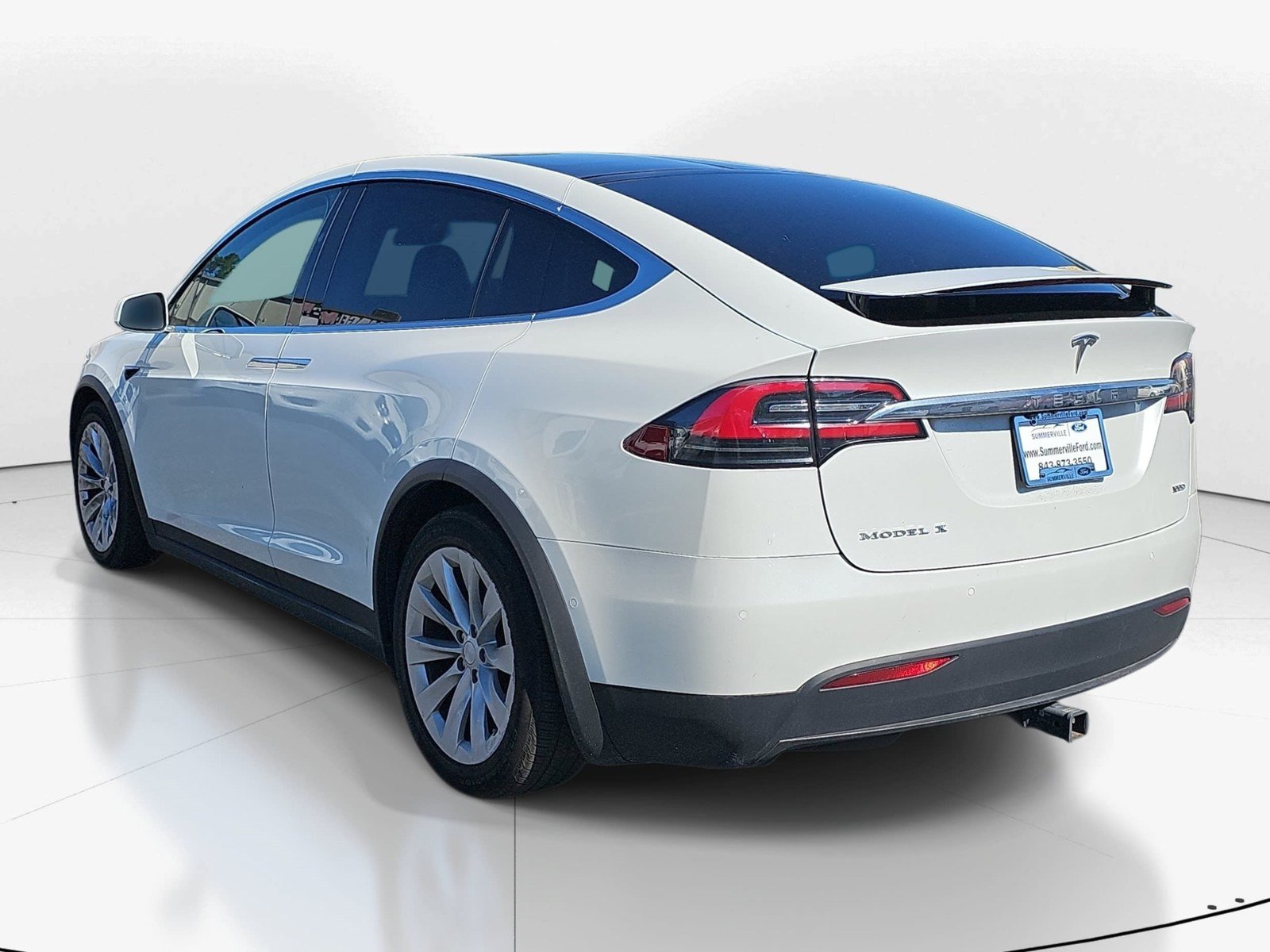 Used 2018 Tesla Model X 75D AWD/4WD image 5