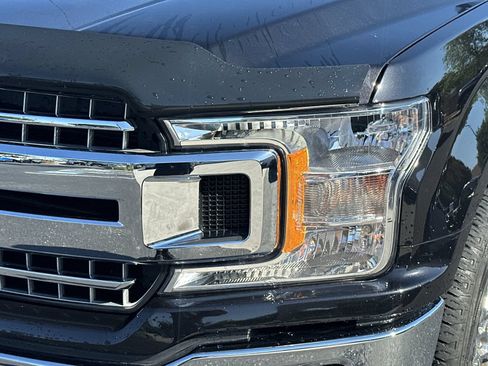 Used 2019 Ford F150 XLT w/ Equipment Group 302A Luxury AWD/4WD image 11