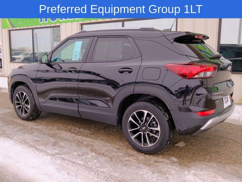 Used 2025 Chevrolet TrailBlazer LT image 4