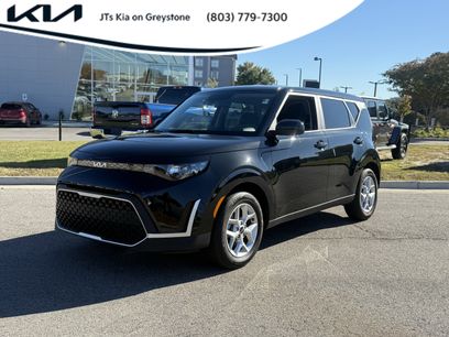 Used 2025 Kia Soul LX w/ LX Technology Package