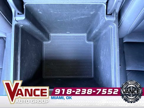 Used 2023 Chevrolet Tahoe LT w/ LT Signature Package image 39