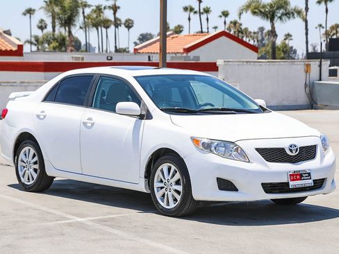 Used 2010 Toyota Corolla XLE FWD image 4