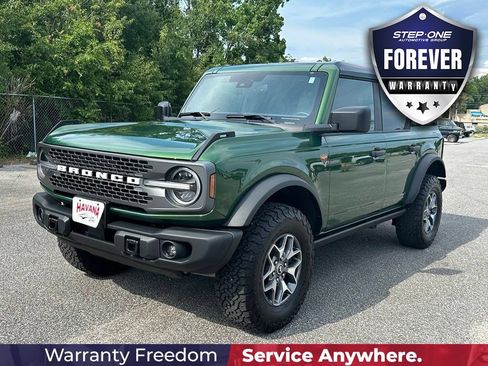 Used 2025 Ford Bronco Badlands AWD/4WD image 2