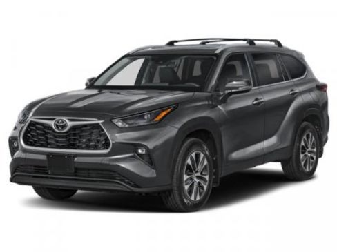 Certified 2025 Toyota Highlander XLE AWD/4WD image 1