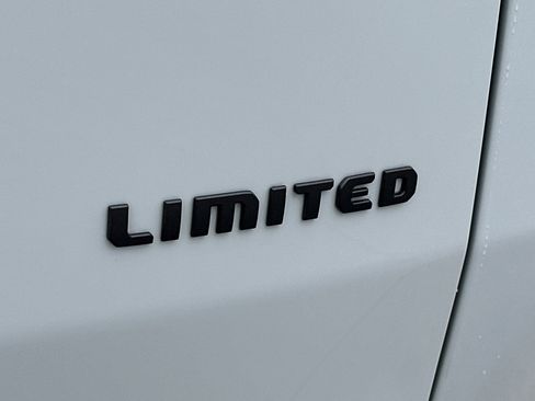 New 2026 Jeep Cherokee Limited image 28