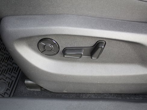 New 2026 Volkswagen Tiguan SE AWD/4WD image 13