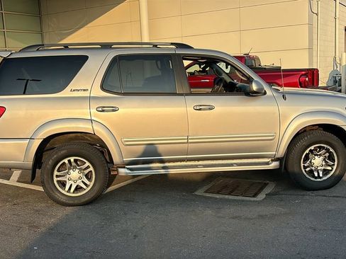 Used 2003 Toyota Sequoia Limited RWD image 26