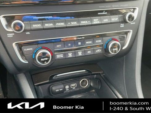 Used 2017 Kia Optima EX w/ Technology Package image 23