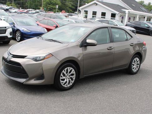 Used 2019 Toyota Corolla LE FWD image 4
