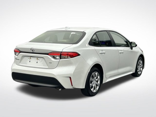 Used 2025 Toyota Corolla LE FWD image 8