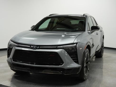 Used 2025 Chevrolet Blazer EV RS AWD/4WD image 3