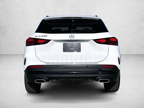 Used 2025 Mercedes-Benz GLA 250 image 4