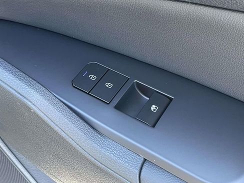 New 2026 Kia Sportage EX image 18