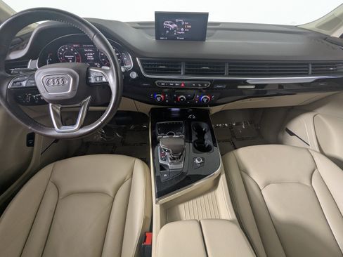 Used 2019 Audi Q7 3.0T Premium Plus w/ Premium Plus Package AWD/4WD image 10