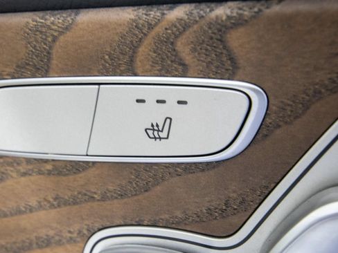Used 2022 Mercedes-Benz E 350 Sedan w/ AMG Line Exterior image 25