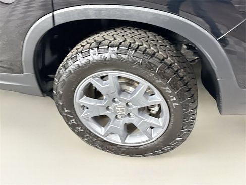 Used 2025 Honda Passport TrailSport image 25