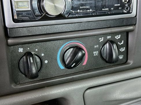 Used 2004 Ford F250 Lariat AWD/4WD image 15