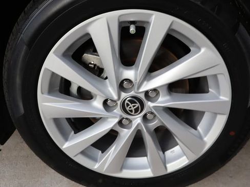 Used 2022 Toyota Camry LE FWD image 42