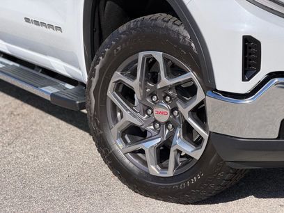 New 2026 GMC Sierra 1500 SLT w/ SLT Premium Plus Package