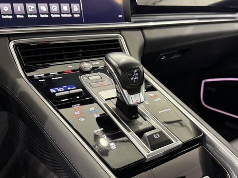 Certified 2022 Porsche Panamera 4S image 37