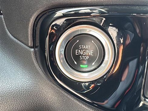 Used 2024 Chevrolet Silverado 1500 LTZ image 27