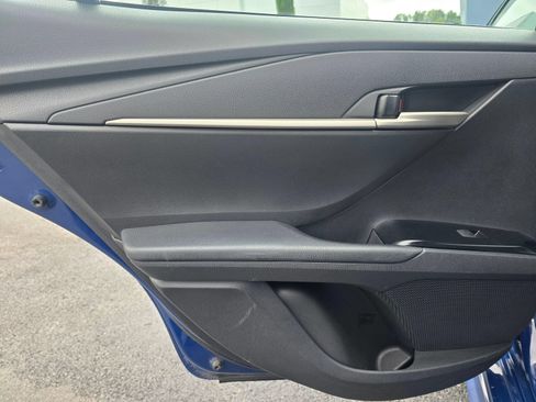 Used 2025 Toyota Camry SE FWD image 18