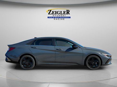 New 2026 Hyundai Elantra SEL Sport Premium FWD image 9