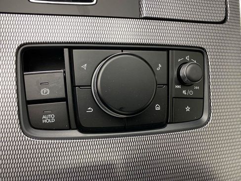 Used 2024 MAZDA CX-90 Plug-In Hybrid w/ Premium Pkg AWD/4WD image 18