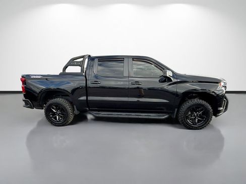 Used 2020 Chevrolet Silverado 1500 LT Trail Boss image 2