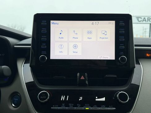 Used 2020 Toyota Corolla LE image 31