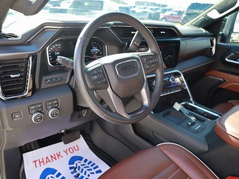 Used 2025 GMC Sierra 3500 Denali Ultimate image 14