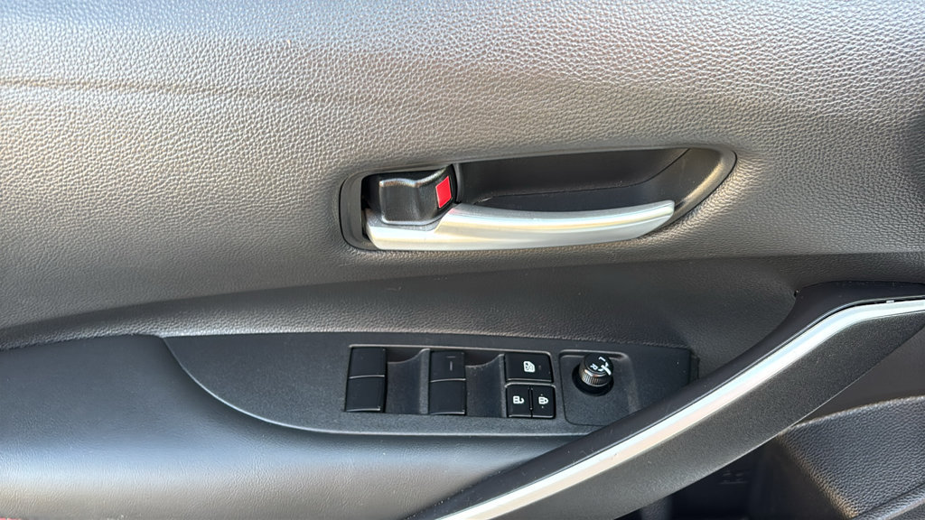 Used 2025 Toyota Corolla SE FWD image 10